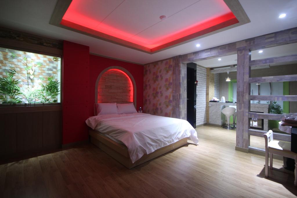 Pohang Wow Motel Zimmer foto