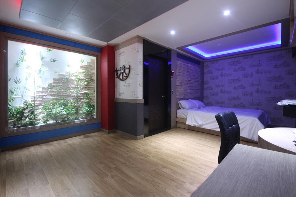 Pohang Wow Motel Zimmer foto
